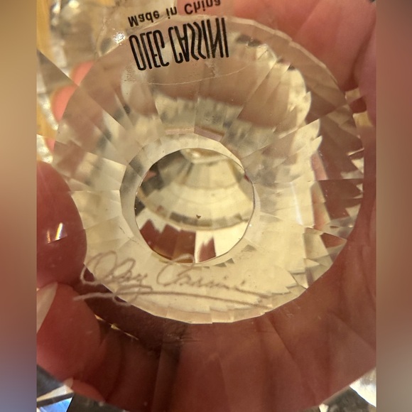 Oleg Cassini 6" CRYSTAL CROSS PAPERWEIGHT Signed - Picture 5 of 11